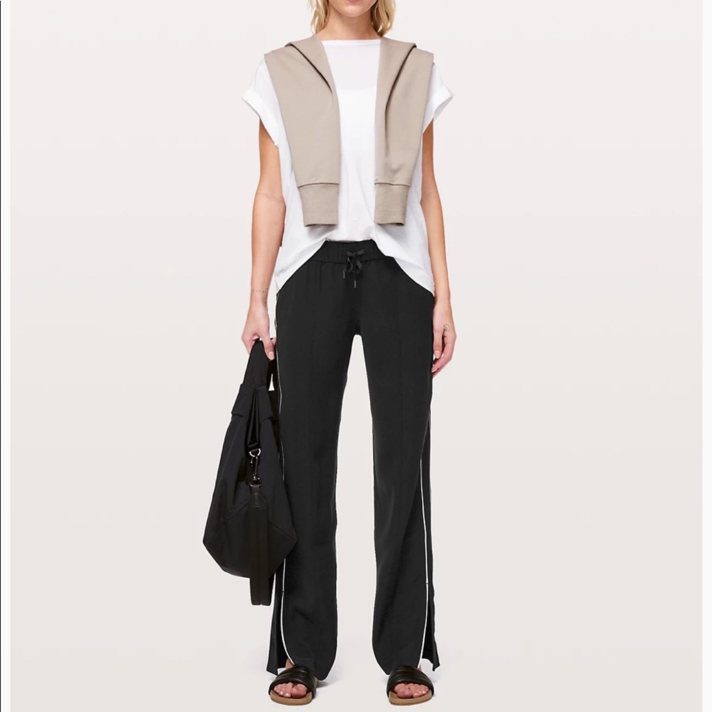 NWT Lululemon on the right track pant
